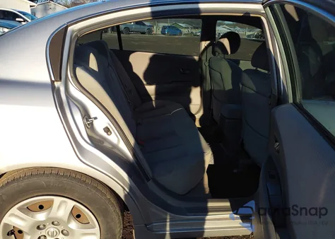 2003 Nissan Altima 2.5 S from USA, damaged, VIN 1N4AL11D13C321783